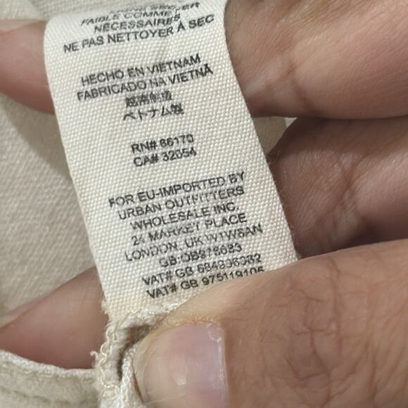 Free People Revolve Tomboy Linen Shorts Size S Color is Cream Oversized - Picture 9 of 14